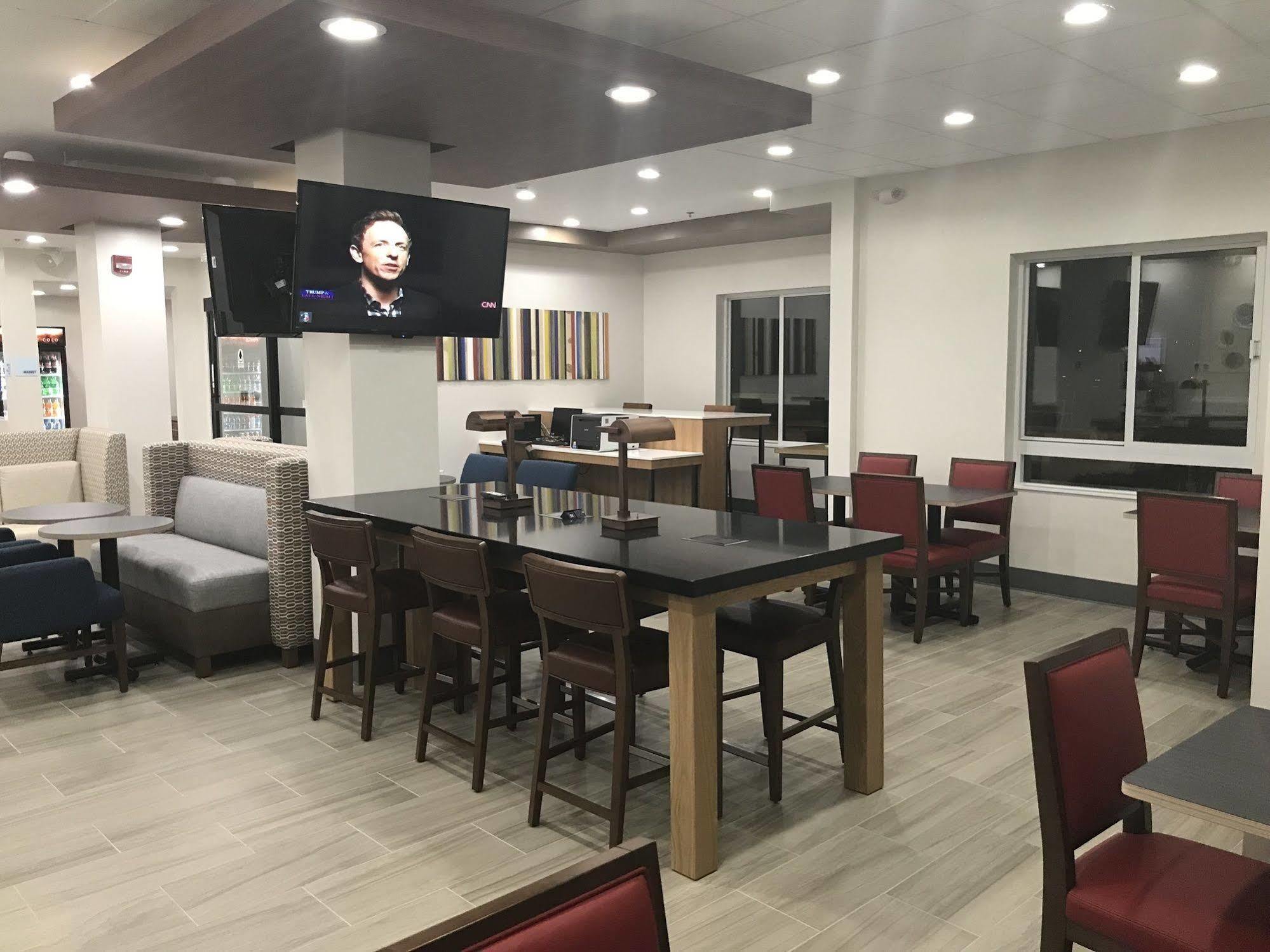坎顿智选假日套房酒店 外观 照片
